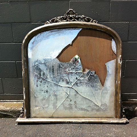 MIRROR, Cracked Mantle Mirror 1mW x 1.1mH