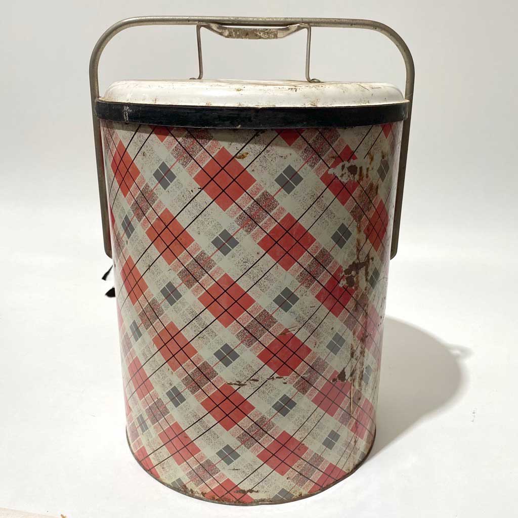 ESKY, Round Metal Tartan