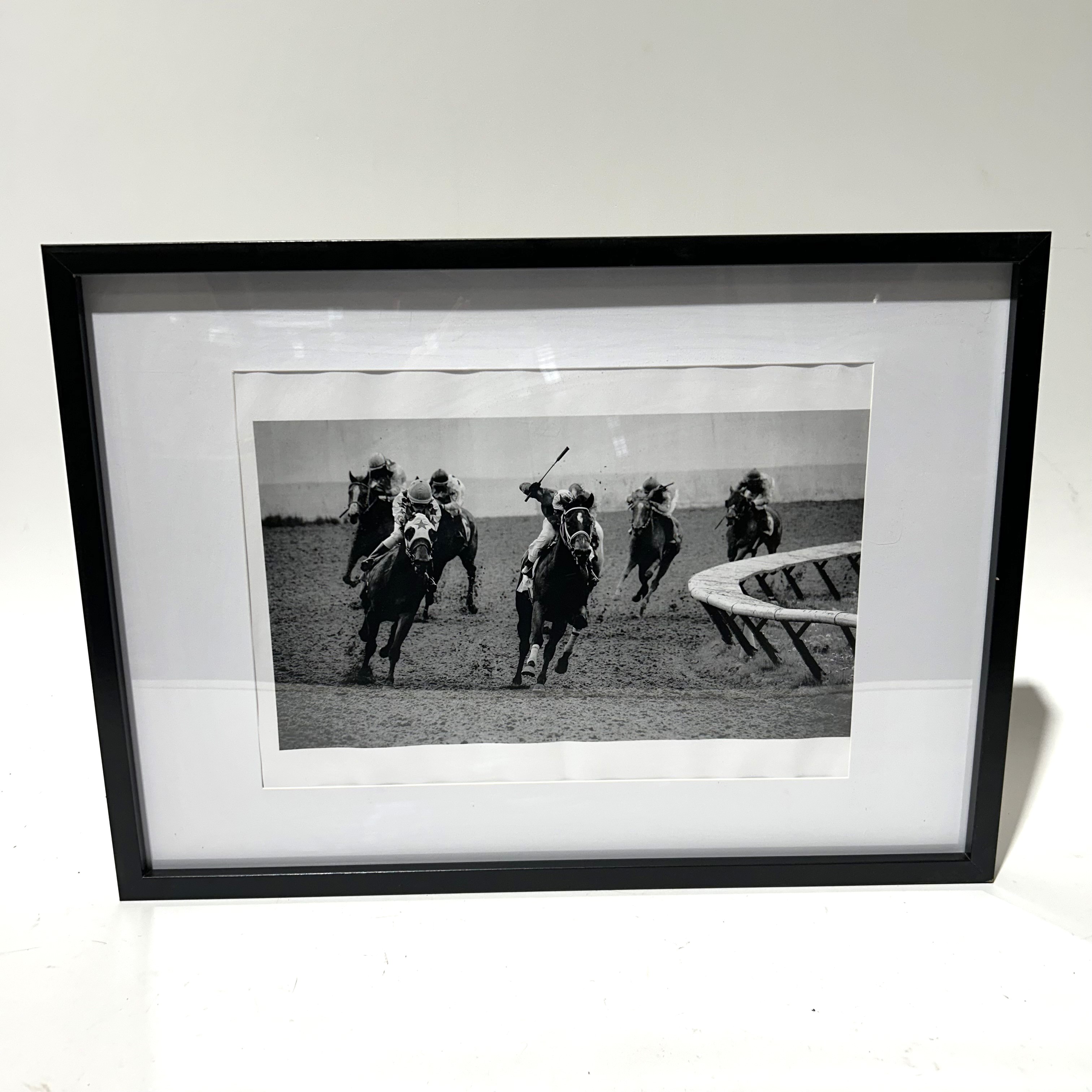 ARTWORK, Horse Racing Print Black & White 62cm x 45cm