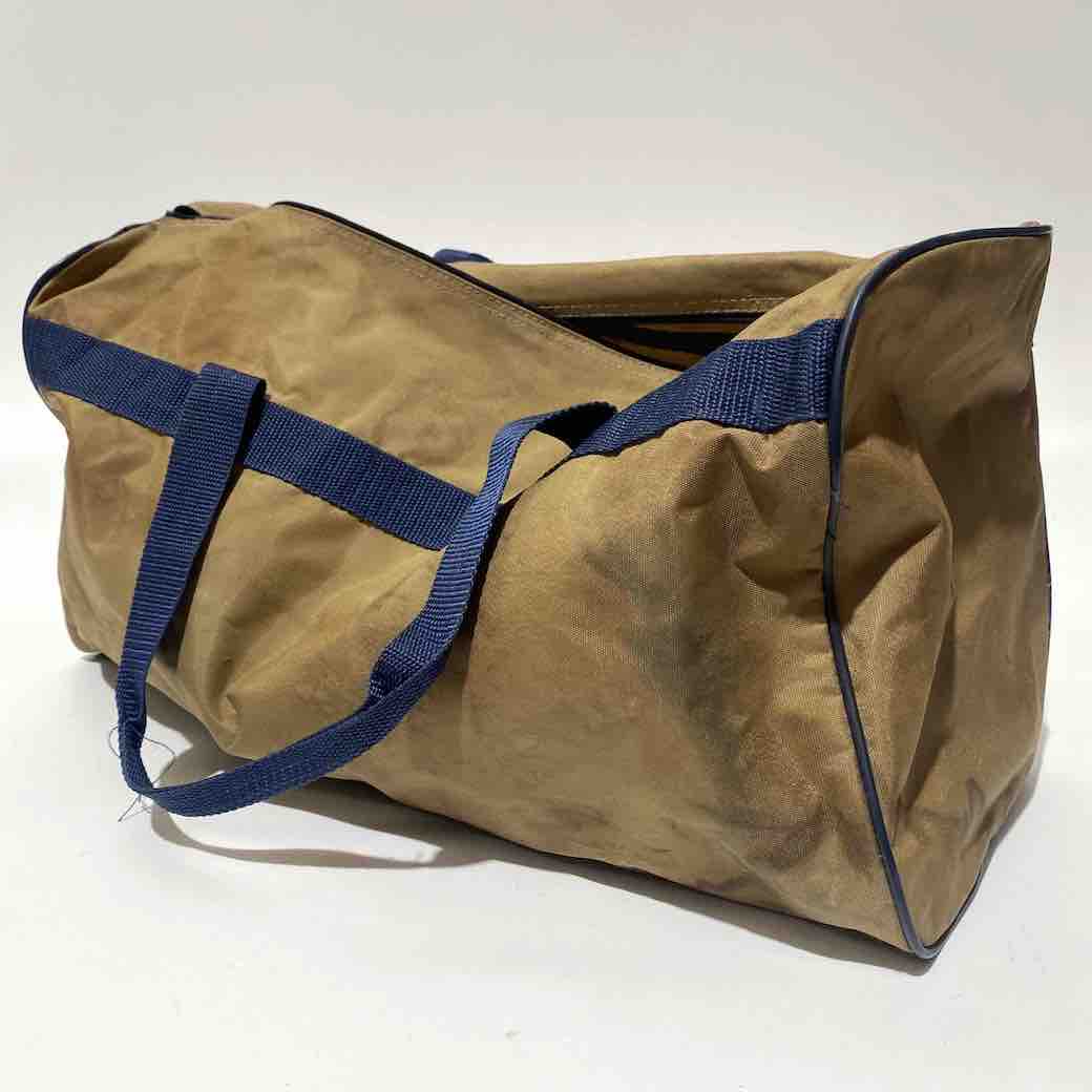 BAG, Sport Duffle - Khaki w Navy Trim