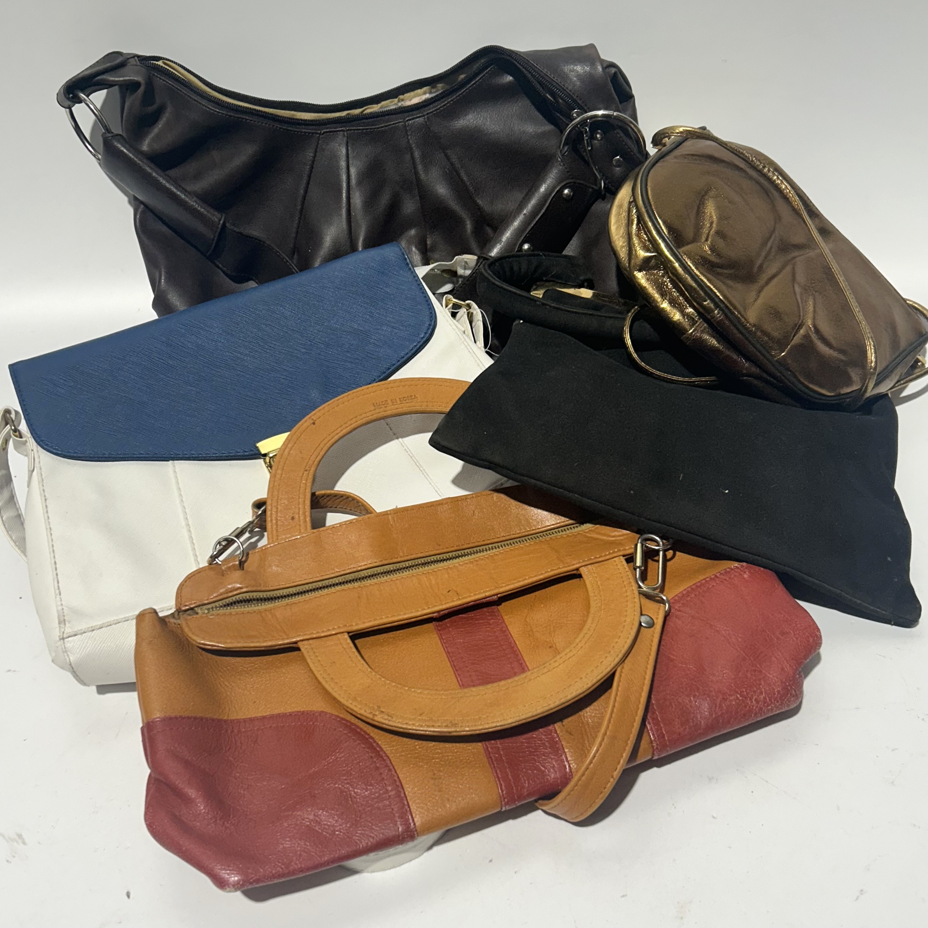 HAND BAGS, Assorted