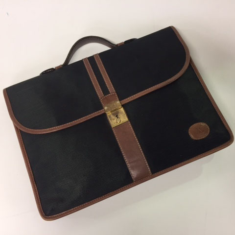 BRIEFCASE, Softcase - Black Rib w Brown Trim & Gold Clasp 