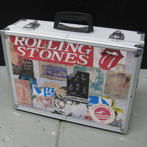 BRIEFCASE, Aluminium w Muso Stickers