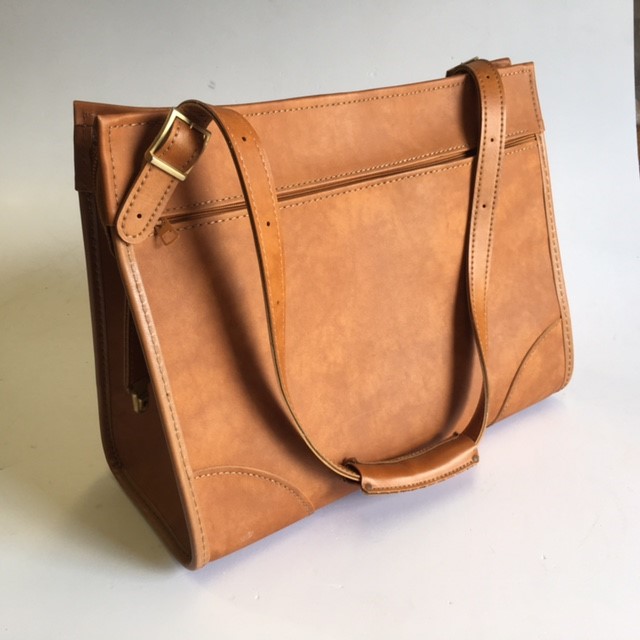 BRIEFCASE, Hartmann Lady's Tan Leather