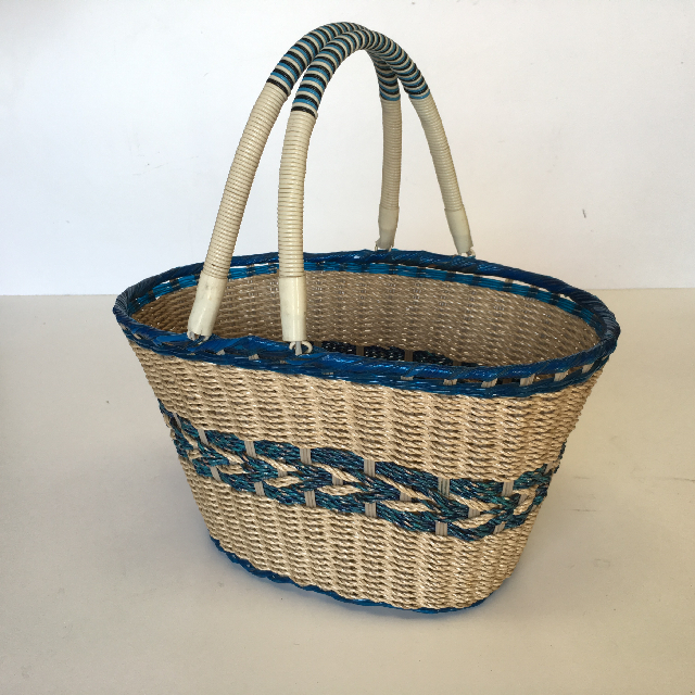 BASKET, Shopping - Vintage w Blue Detail