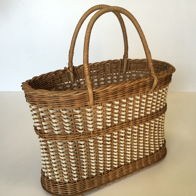 BASKET, Shopping - Vintage w White Detail