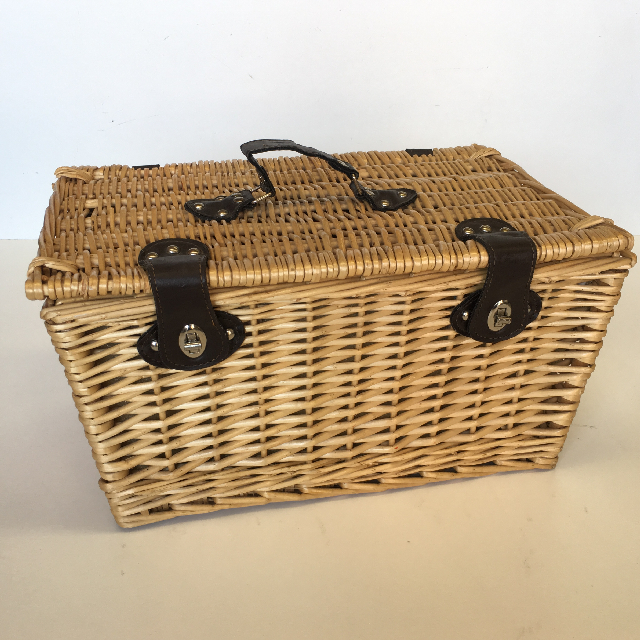 BASKET, Picnic Hamper - Faux Leather Handle