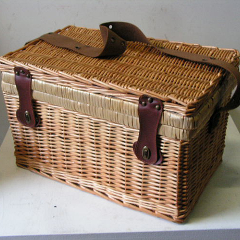 BASKET, Picnic Hamper - Leather Shoulder Strap