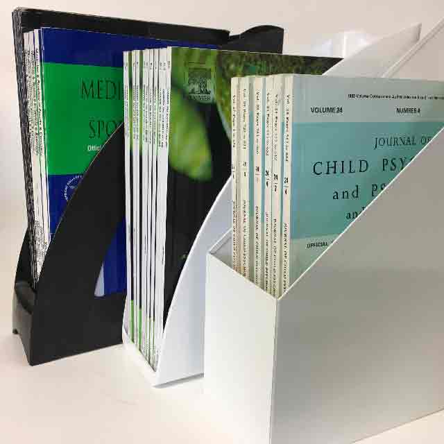 MAGAZINE, Medical Set in Magazine Holder