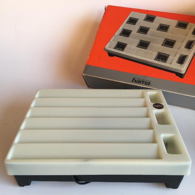 SLIDE, Slide Organiser Hama