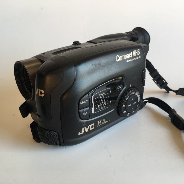 VIDEO CAMERA, Black JVC 18X - Compact VHS