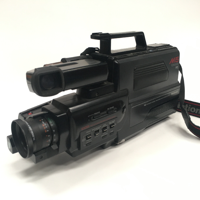 VIDEO CAMERA, TV Reporter Style National M5