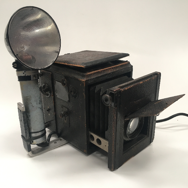 CAMERA, Vintage Press Camera - 1900s Brown Leather Case