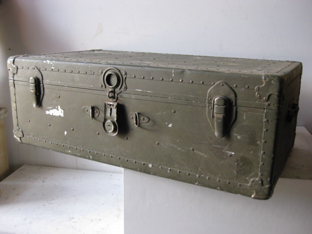 CHEST, Large Army Green Metal 92x50x32cm H