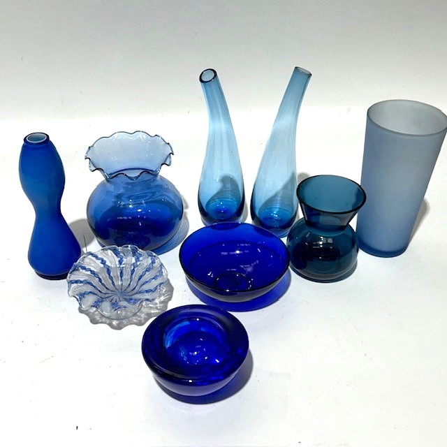 ART GLASS (VASES, BOTTLES, BOWLS), Blue