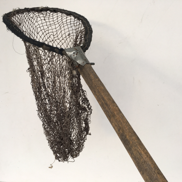 NET, Vintage (Fishing) Long Wooden Handle