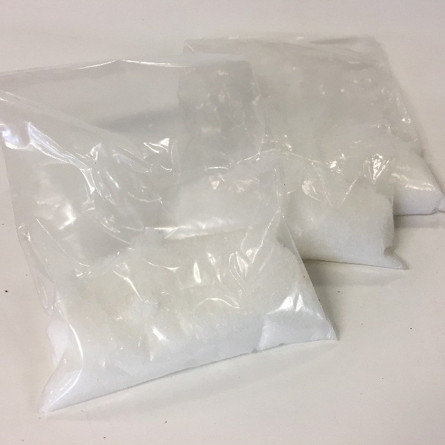 DRUGS, Cocaine or Speed (Large Bag)
