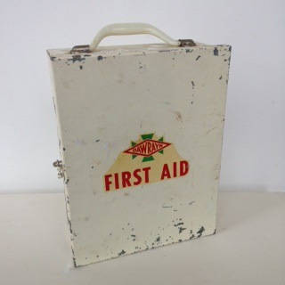 FIRST AID KIT, White Metal - Dawrayn