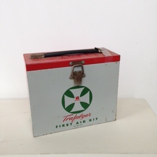 FIRST AID KIT, Small White Metal - Red Lid Trafalgar