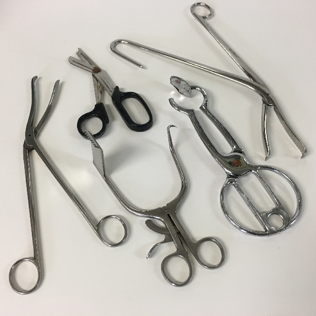SURGICAL INSTRUMENT, Stainless Steel - Forceps or Scissor Medium