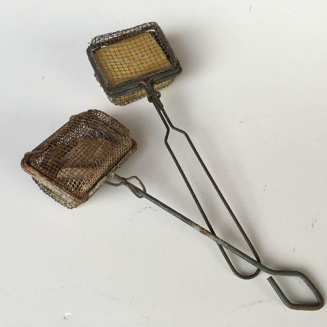 SOAP HOLDER, Vintage Wire