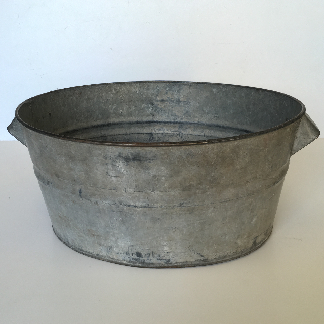 TUB, Galvanised Oval w Handles
