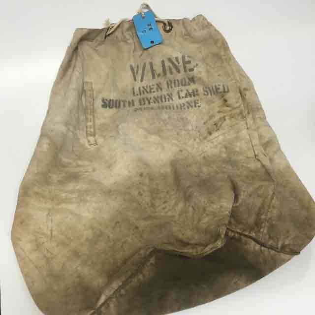 DUFFLE BAG, Large Canvas V-Line Linen