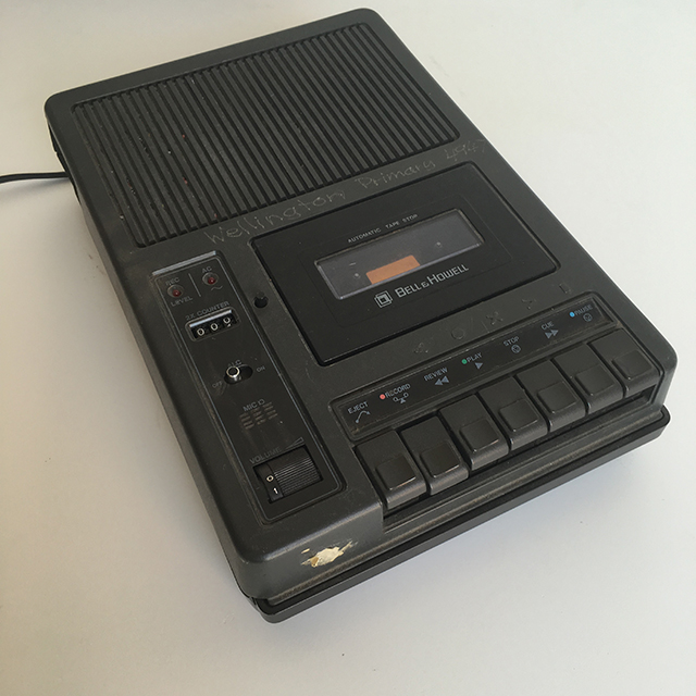 CASSETTE, RECORDER - Black Bell & Howell