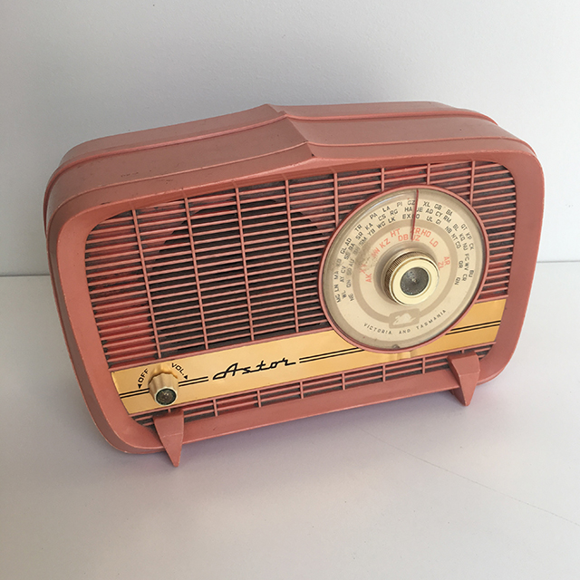 RADIO, 1950s Pink Astor