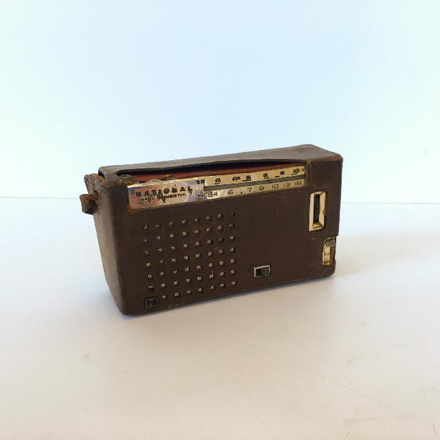 RADIO, Transistor - National in Brown Leather Case