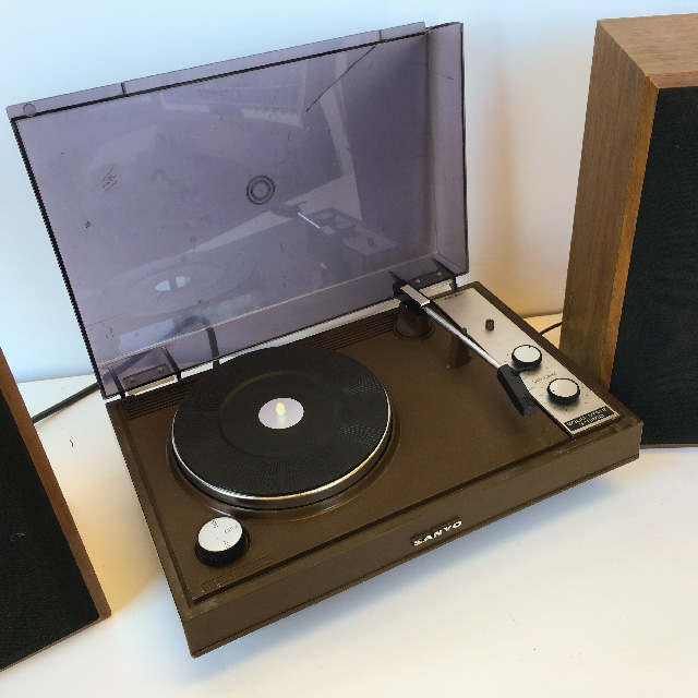 RECORD PLAYER, 1970s Brown Sanyo