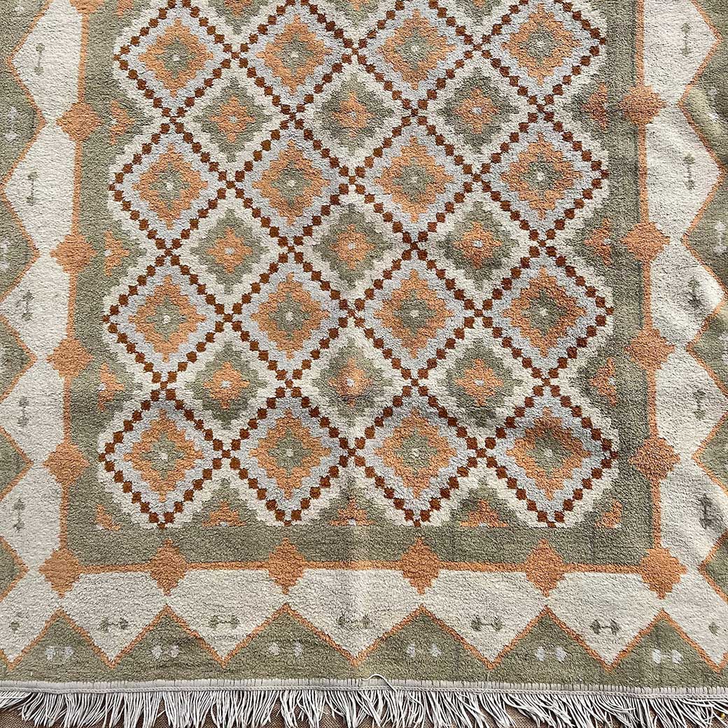 RUG #089, Geometric 1.6m x 1.1m