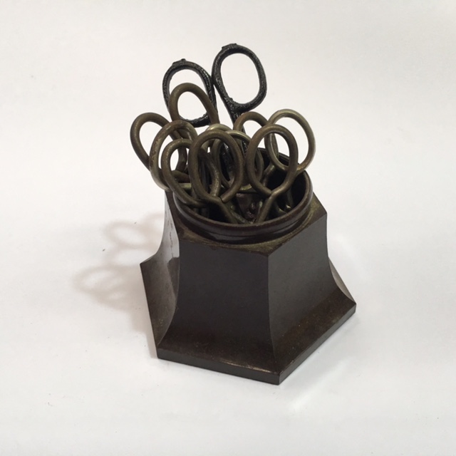 SCISSOR, Bakelite Holder w Small Craft Scissors