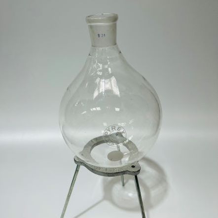 LAB GLASSWARE, Round Bottom Flask 2000mL - Pyrex or LAB0025 - LAB GLASSWARE, Round Bottom Flask 1000mL