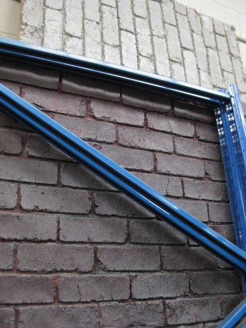 SCREEN, Brick Flat 3m x 2.4m H