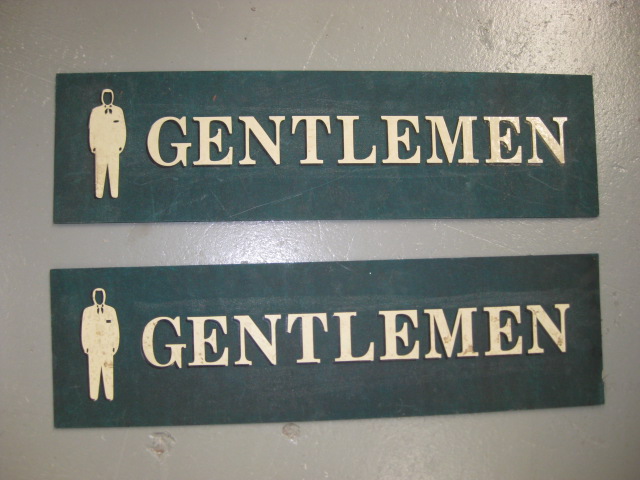 SIGN, Amenities - Gentlemen Green Gold