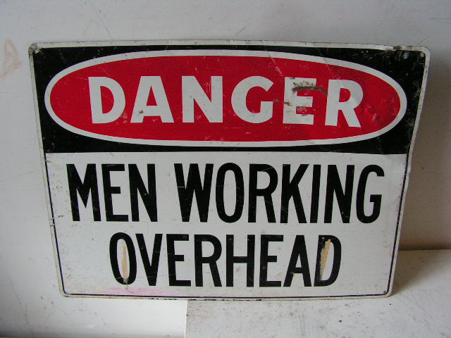 SIGN, Construction - Men Overhead