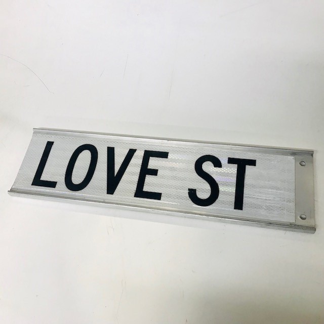 SIGN, Street - Love St 55 x 15cm