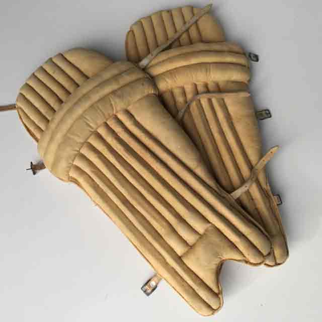 CRICKET, Batting Pads - Adult Vintage Fabric