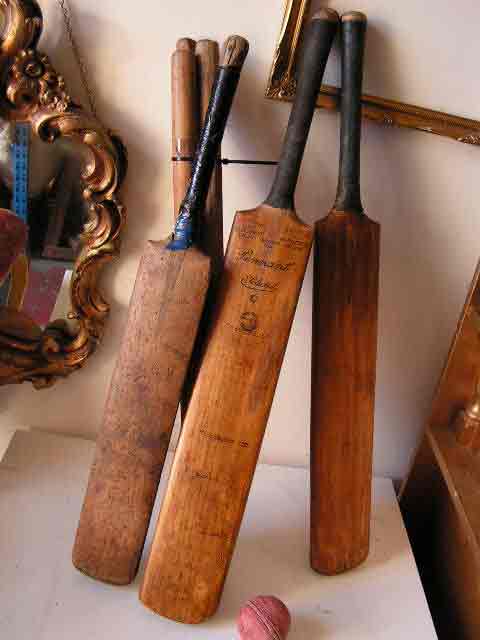 CRICKET BAT, Vintage