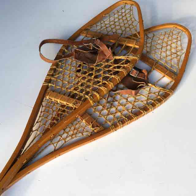 SNOW SHOES, Vintage Timber Pair
