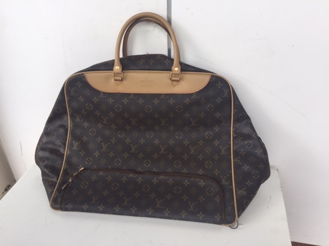SUITCASE, Louis Vuitton - Day Bag Large w External Pocket