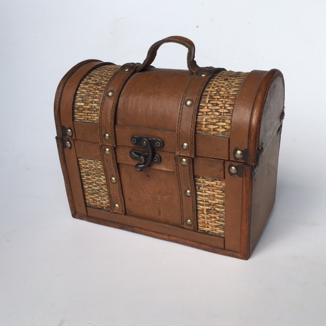 SUITCASE, Vintage Style - Ex Small Chest Shape