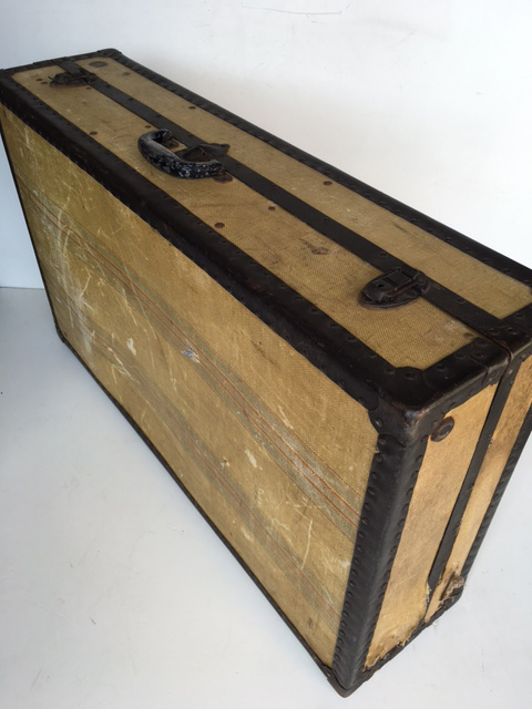 SUITCASE, Travel Wardrobe - Vintage X-Large (Cream w Metal Trim)