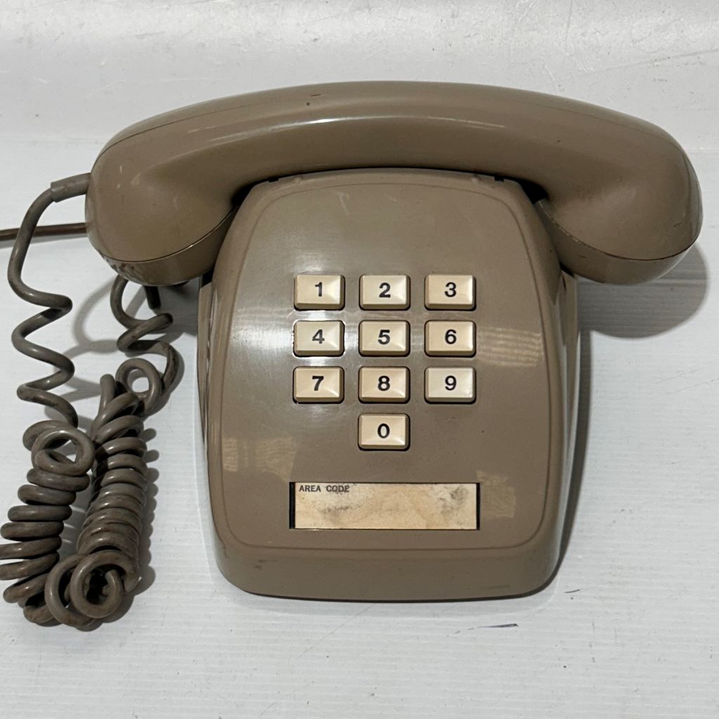 PHONE, Telephone 1980s Cream Push Button