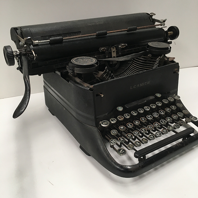 TYPEWRITER, Black LC Smith 1930s